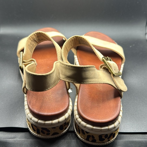 Altar’d State Sandals Leopard Platforms - Picture 4 of 9